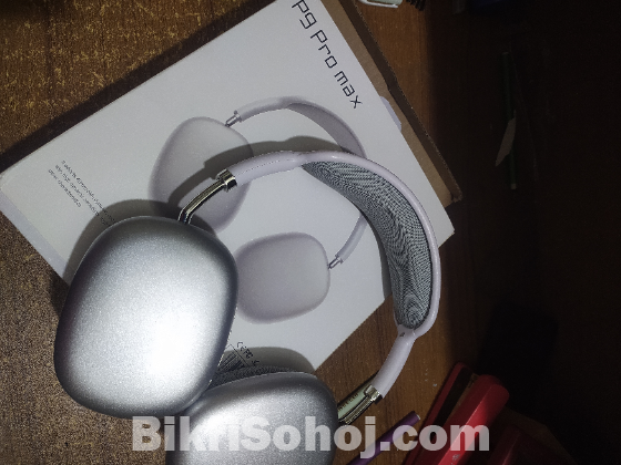 P9 Apple headphone